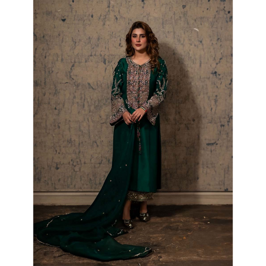 Unstitched vs stitched Pakistani designer suit comparison at Fatimaa Store