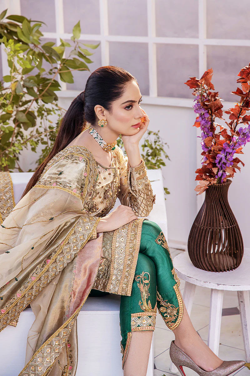 Luxury Golden Bronze Organza Traditional Pakistani Wedding Dress | Designer Eastern Wear