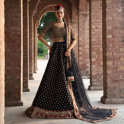 Mina Kashif Fizza bridal lehenga choli - image 1