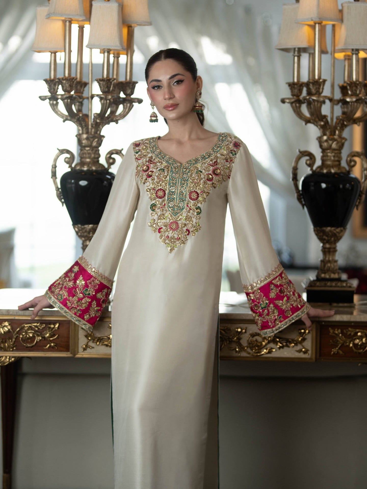 Ivory Tussle Silk Embroidered 3-Piece Suit with Organza Dupatta – Luxury Pakistani Festive Wear