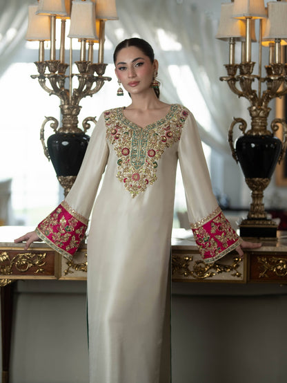 Ivory Tussle Silk Embroidered 3-Piece Suit with Organza Dupatta – Luxury Pakistani Festive Wear