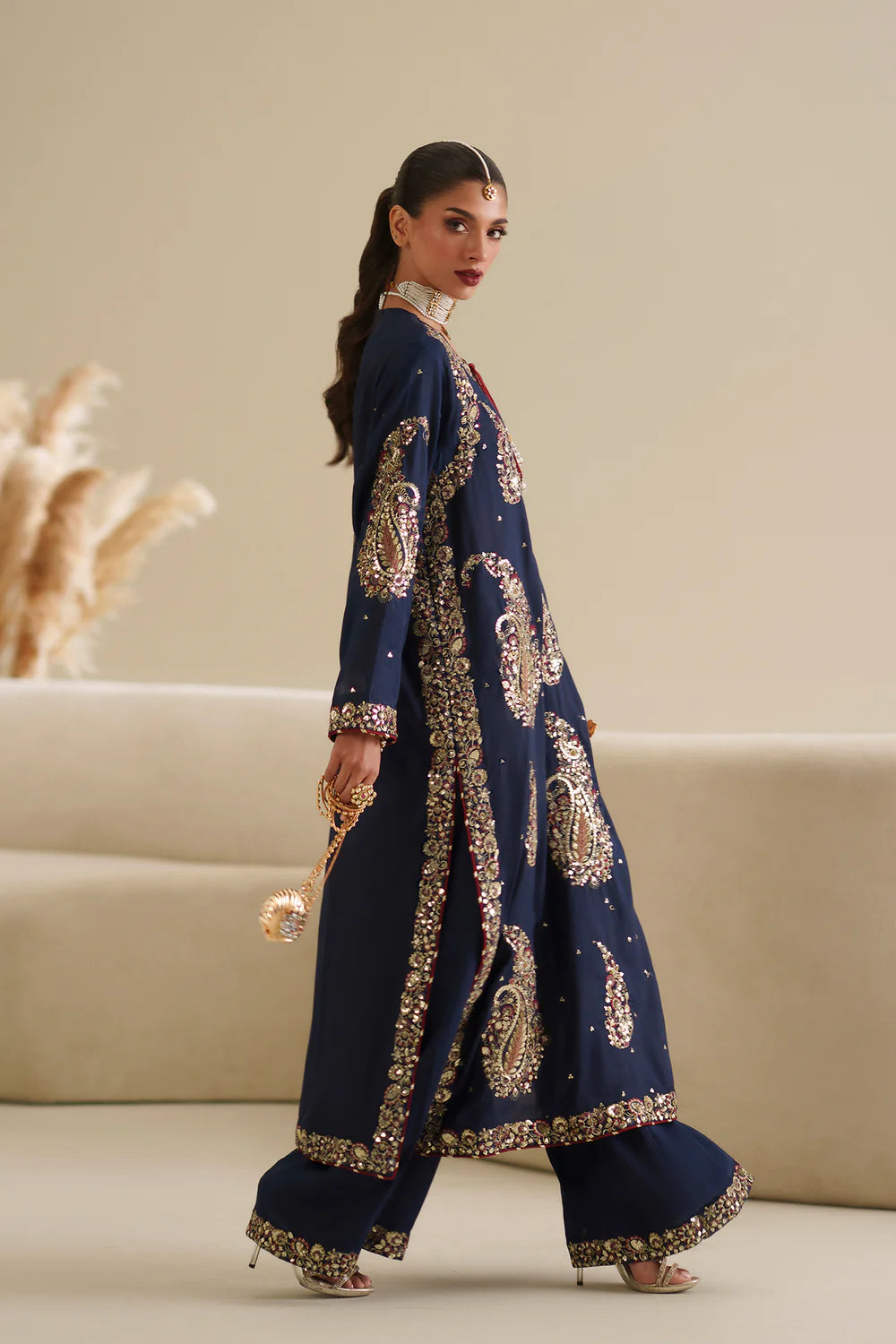 EMBROIDERED SUIT