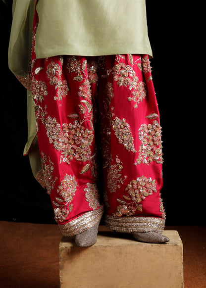 Doron mehndi suit by Hussain Rehar - front view