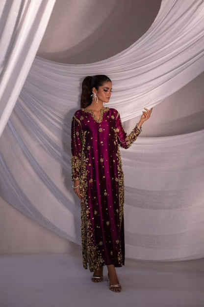Expressive Magenta zardozi bridal suit - detail view