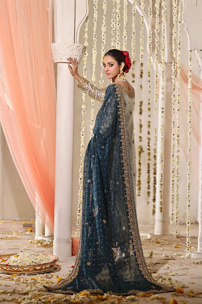 Mahnoor gold tissue dabka suit - detail view