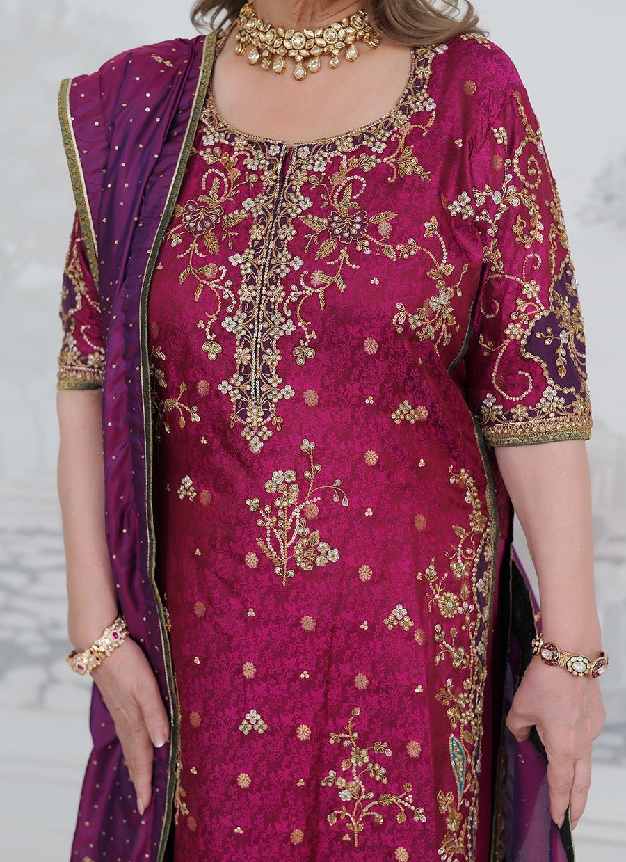 Bita Magenta - Farah Talib Aziz